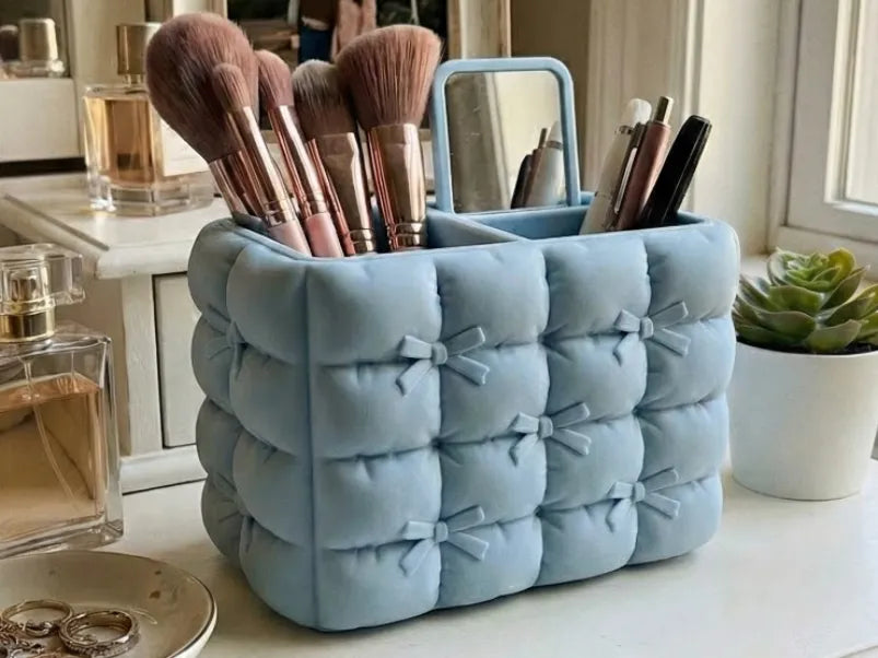 Coquette Quilted Makeup Organizer