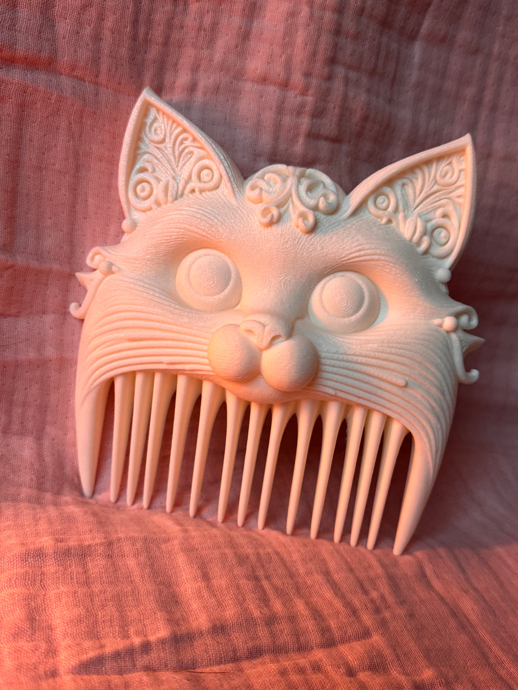 Whimsical Cat Comb L 🐱