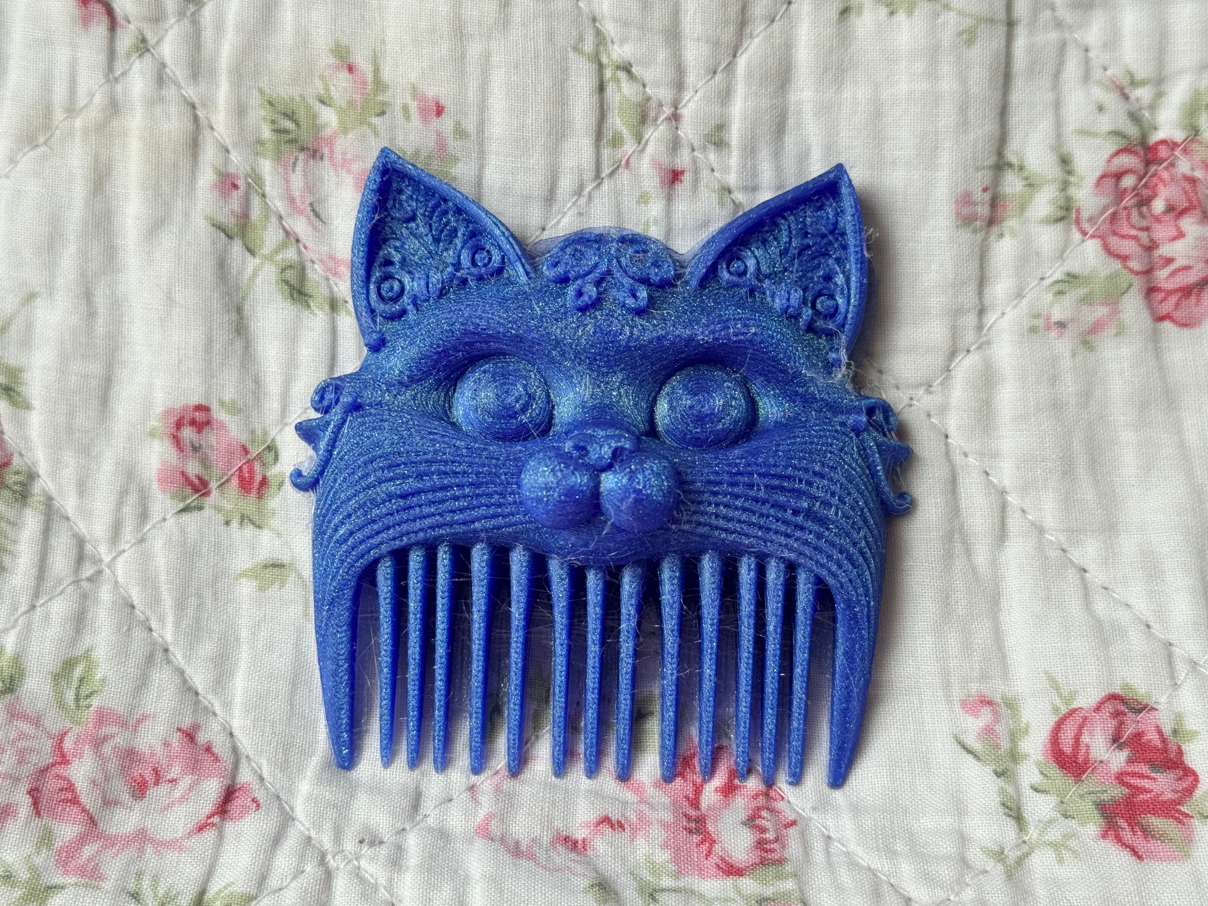 Whimsical Cat Comb S 🐱