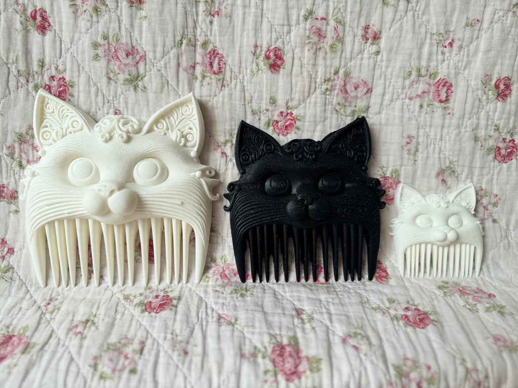Whimsical Cat Comb M 🐱