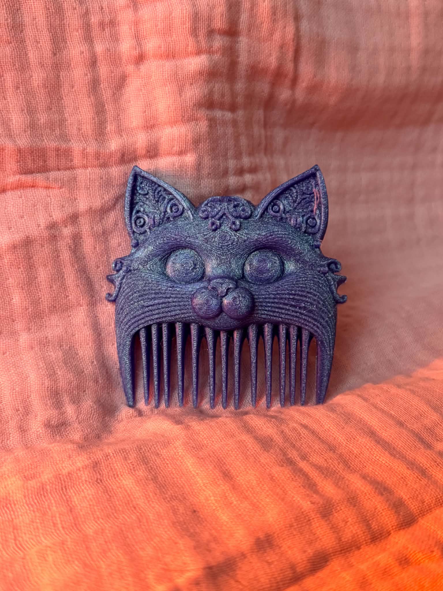 Whimsical Cat Comb S 🐱