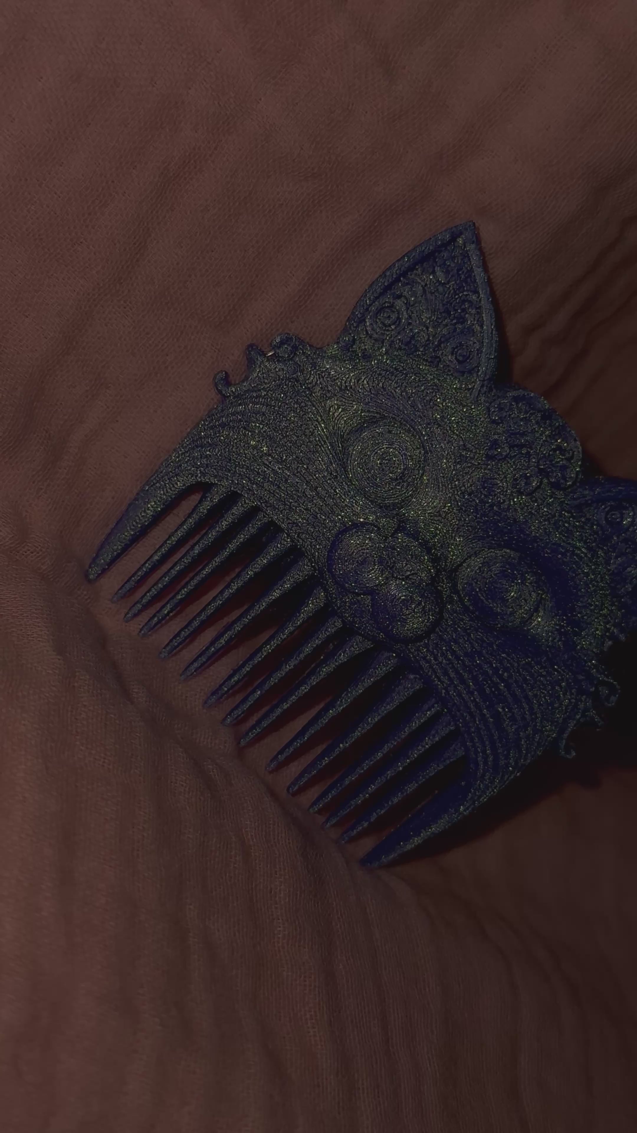 Whimsical Cat Comb S 🐱